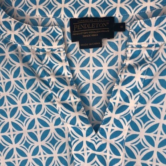Pendleton Blue and White Tunic V-neck Top.… - Picture 5 of 7